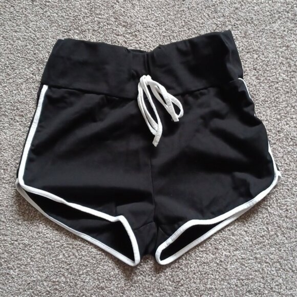 Shein small shorts - Picture 1 of 2